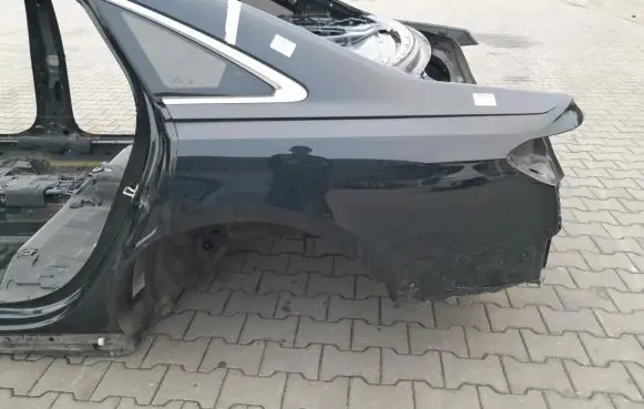 Audi A8 S8 D2 4D Rear bodywork 