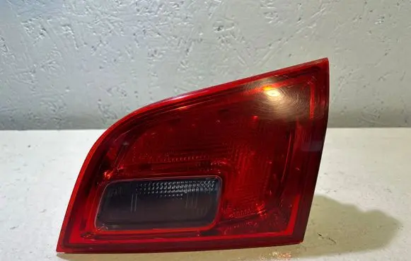 Opel Astra J Tailgate rear/tail lights 13282247
