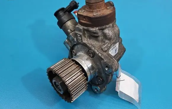 Opel Insignia A Fuel injection high pressure pump 0445010703 IMPRK1561711