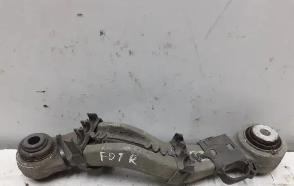 BMW 5 F10 F11 Rear upper control arm/wishbone 6782136