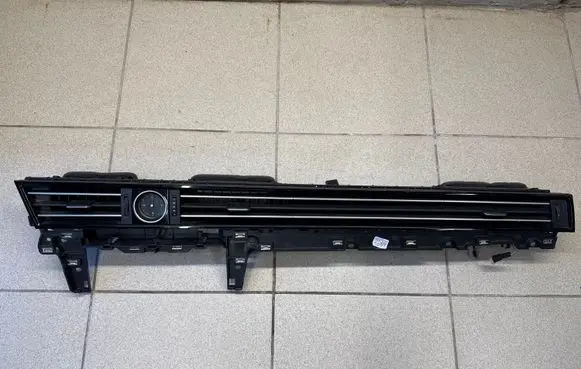 Volkswagen Arteon Dash center air vent grill 3G1858416