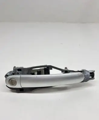Volkswagen PASSAT B5.5 Front door exterior handle 3B0837885
