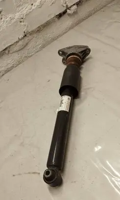 BMW 4 F32 F33 Rear shock absorber/damper 6883333