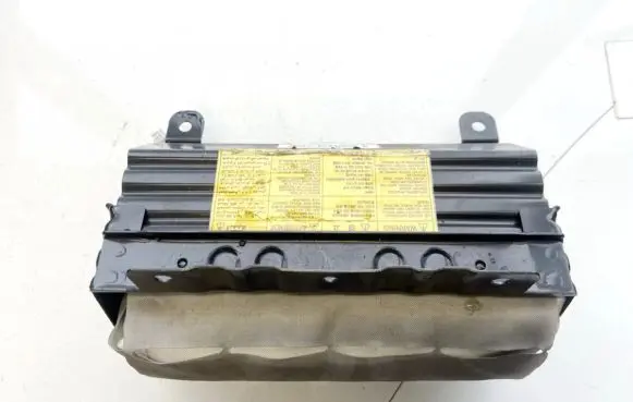 Chevrolet Lacetti Passenger airbag