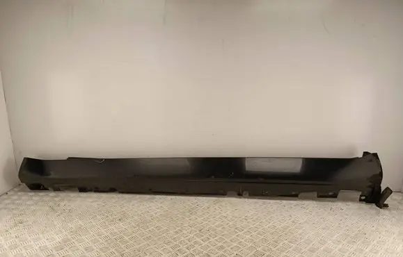 BMW X5 E70 Sill 8038289