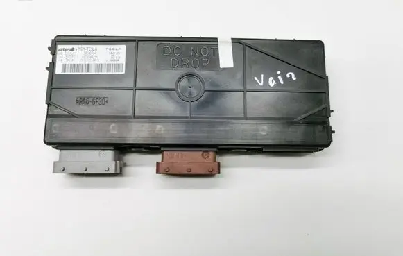 Tesla Model S Seat control module 1011838-00-H