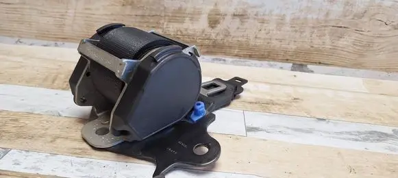 Opel Meriva A Middle seatbelt (rear) 93335123 047074