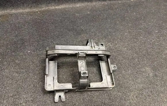 Jeep Grand Cherokee WL Engine control unit holder 68426482AB