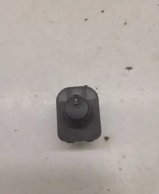 Audi A4 S4 B7 8E 8H Wing mirror switch 8E0959565