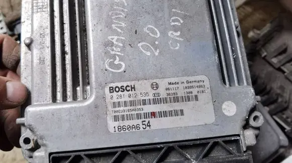 Mitsubishi Grandis Engine control unit/module 0281012535 1860A654 1039S14863