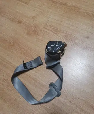 Renault Twingo I Front seatbelt 040156 421673G B505062