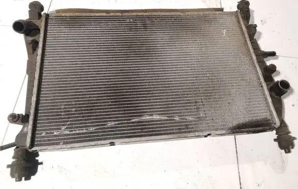 Ford Mondeo Mk III Coolant radiator
