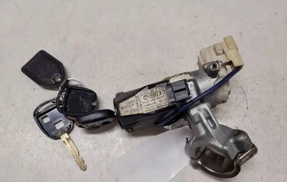 Toyota Yaris Ignition lock 8978352010