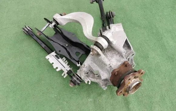 BMW X5 G05 Rear wheel hub spindle/knuckle 687665403R