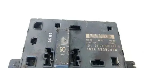 Mercedes-Benz Vito Viano W639 Door control unit/module 6398200326 356170