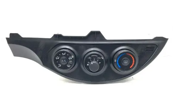Toyota Yaris Interior fan control switch 554060D390