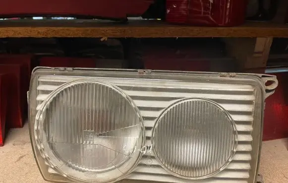 Mercedes-Benz W123 Headlight/headlamp 011117096 117779RE