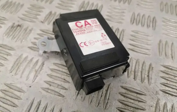 Toyota Avensis T270 Tire pressure control unit 8976005031