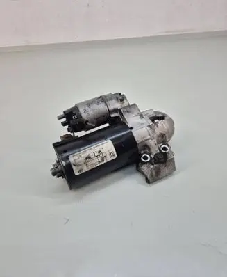 BMW 6 F12 F13 Starter motor 8574102