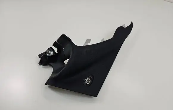 (C) pillar trim