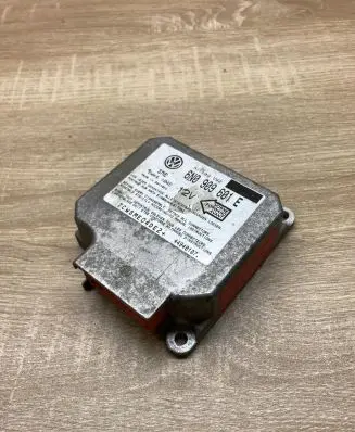Volkswagen Golf III Airbag control unit/module 6N0909601E 5WK4104E