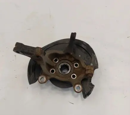 Nissan Leaf II (ZE1) Front wheel hub