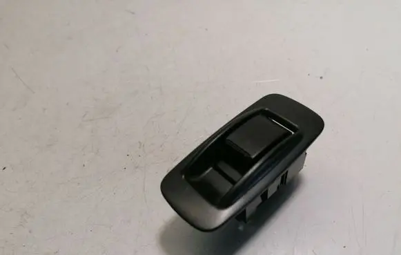 Toyota Corolla Verso AR10 Electric window control switch 848010F030