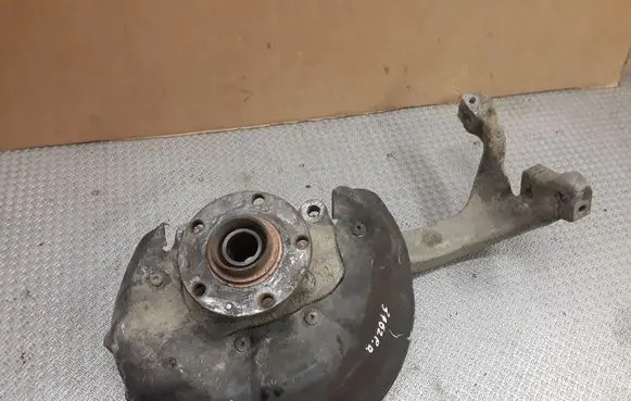 Audi A6 S6 C6 4F Front wheel hub spindle knuckle