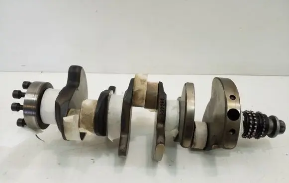 Mercedes-Benz CLS C219 Crankshaft A2720300201