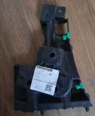 Volvo V60 Front bumper mounting bracket 31425463