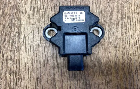 Mercedes-Benz C W205 ESP acceleration yaw rate sensor A0065422618 222144118 1702140131