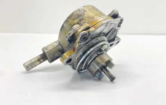 Mercedes-Benz Sprinter W901 W902 W903 W904 Vacuum pump A6112300265