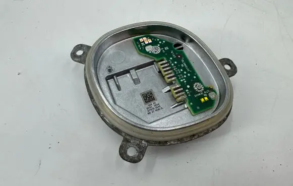 BMW 3 G20 G21 LED ballast control module 1473000721