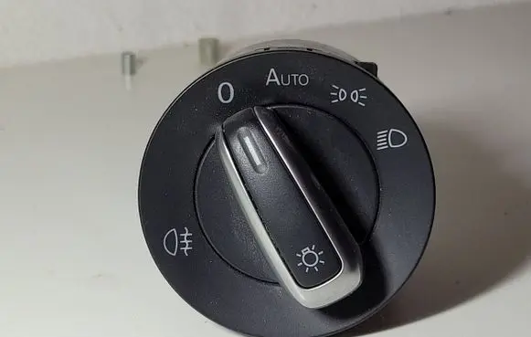 Volkswagen Golf V Light switch 3C8941431 10002830