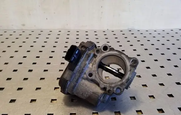 Peugeot 508 Throttle valve 9673534480