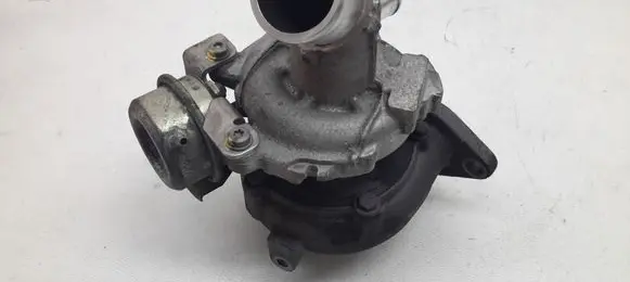 Toyota Yaris Turbo 172010N030