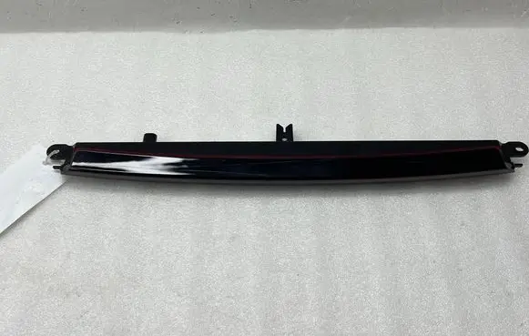 BMW 1 F40 Third/center stoplight 7450659 63257450659