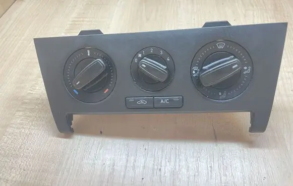 Seat Toledo IV (NH) Climate control unit G15SH08S0101 6JA820045B 90151869