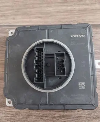 Volvo XC40 Headlight ballast module Xenon 31427787 AED1
