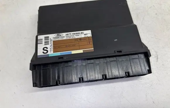 Ford Mondeo Mk III Comfort/convenience module 3S7T15K600SC