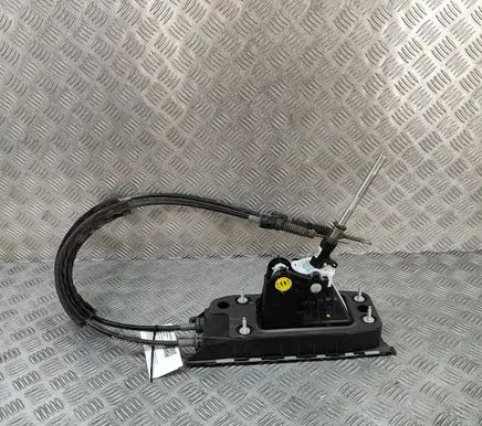 Volkswagen Golf VII Gear shifter/selector 5Q0711061E 5Q0711049AN