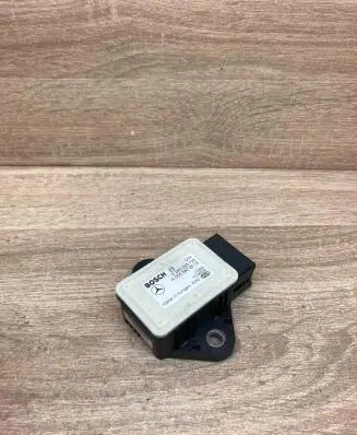 Mercedes-Benz E W212 ESP acceleration yaw rate sensor A0055422618 0265005735