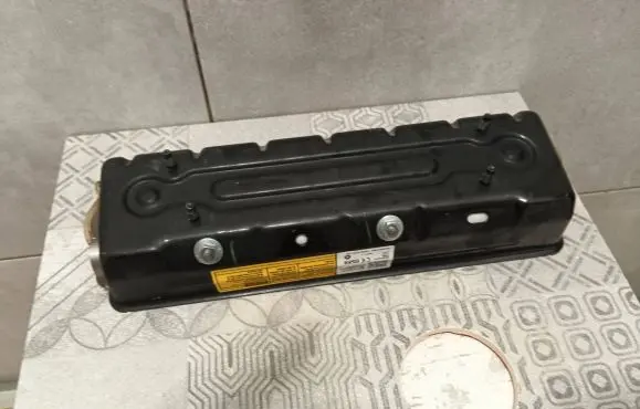 Jeep Grand Cherokee Knee airbag P68289570AD