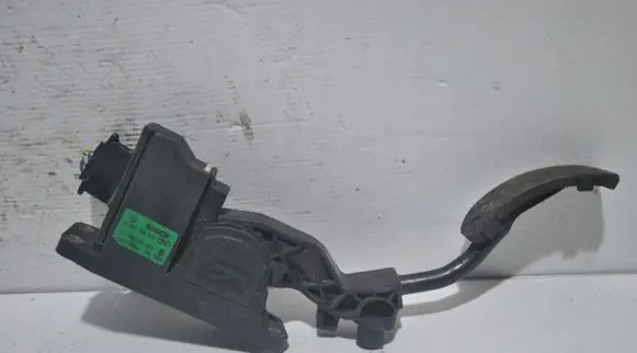 Volkswagen Golf IV Accelerator throttle pedal 0280752211