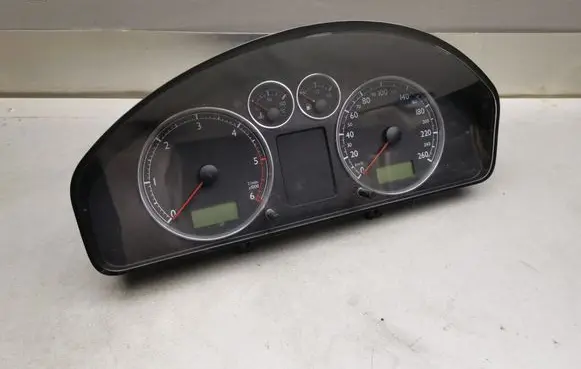 Volkswagen Sharan Speedometer (instrument cluster) 7M3920800H