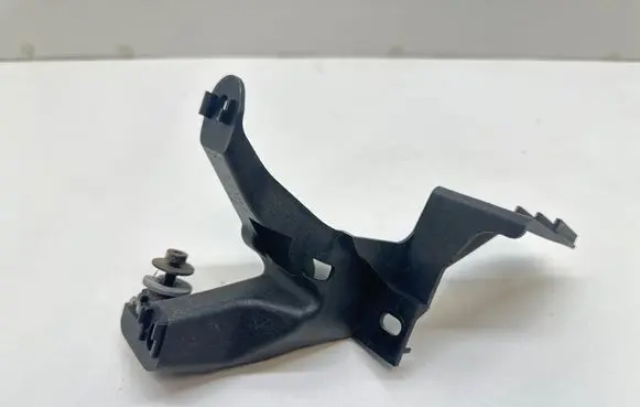 Audi TT TTS Mk2 Front bumper mounting bracket 8J0806539A