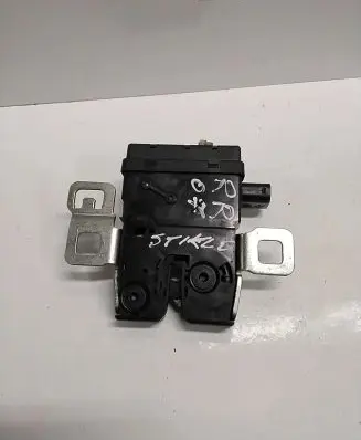 Land Rover Range Rover Sport L320 Tailgate window lock/catch/latch FQR500140
