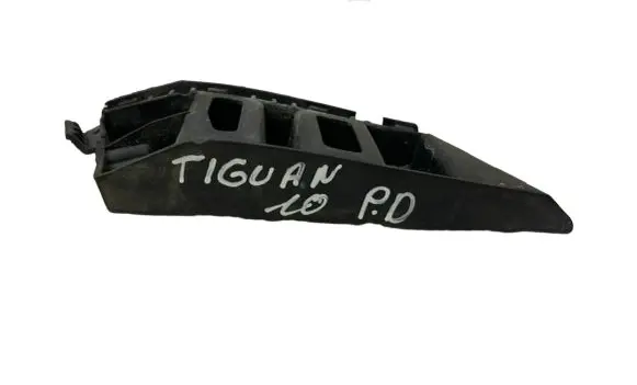 Volkswagen Tiguan Front bumper mounting bracket 5N0807184
