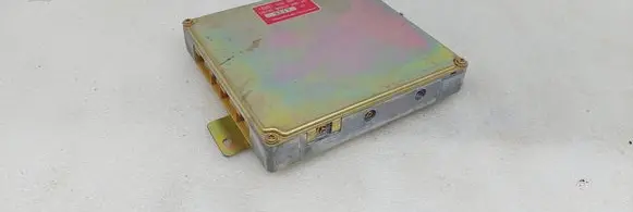 Audi 80 90 S2 B4 Engine control unit/module 8A0906264