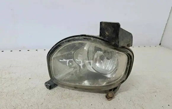Toyota Avensis T250 Front fog light